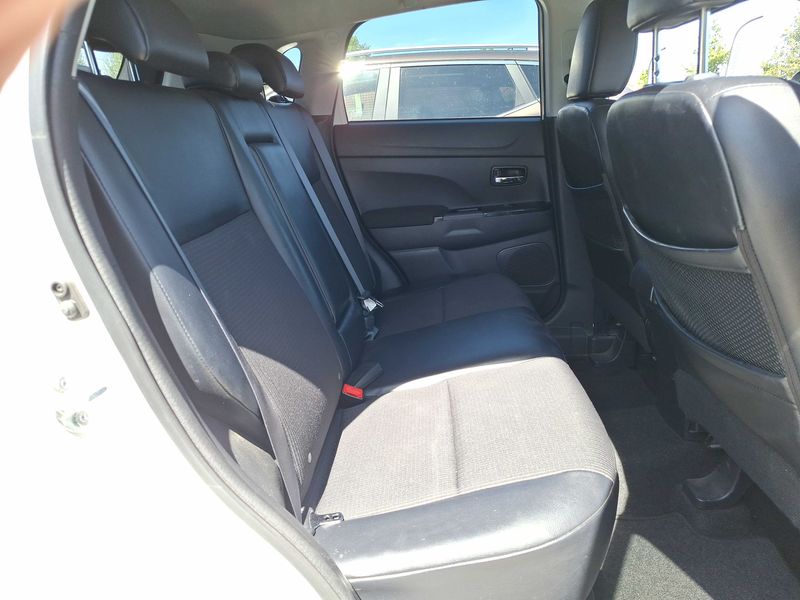 Peugeot 4008 1.6 HDi — zdjęcie 14