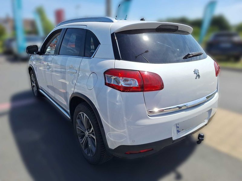 Peugeot 4008 1.6 HDi — zdjęcie 3