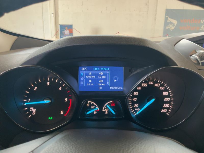 Ford Kuga 2.0 TDCi Titanium — zdjęcie 13