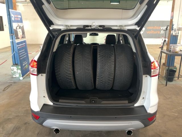 Ford Kuga 2.0 TDCi Titanium — zdjęcie 10