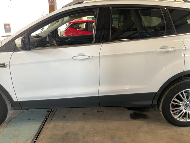 Ford Kuga 2.0 TDCi Titanium — zdjęcie 4
