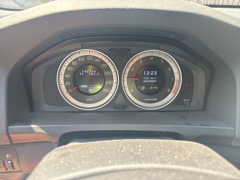 Volvo V60 1.6 T4 Momentum — zdjęcie 12