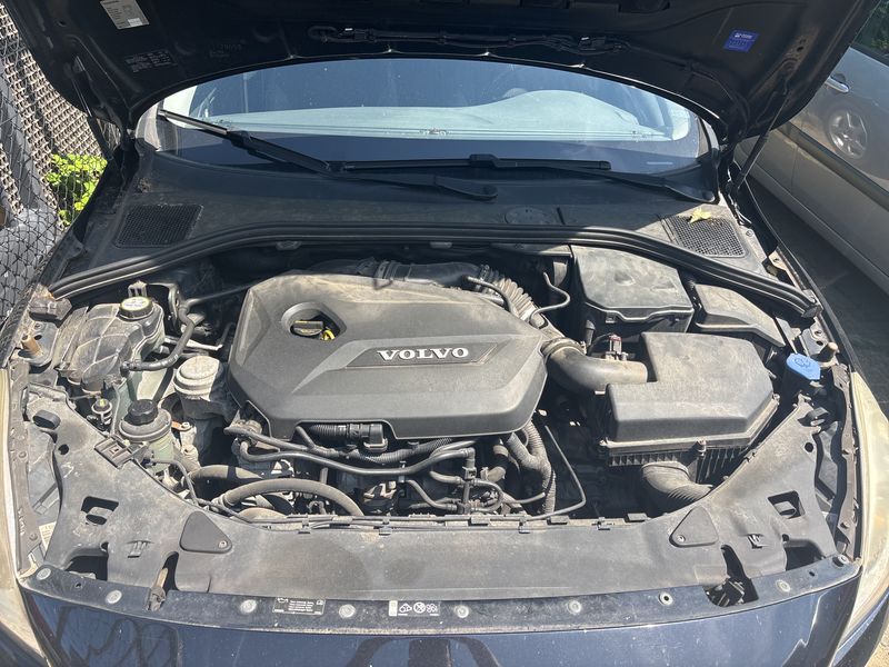 Volvo V60 1.6 T4 Momentum — zdjęcie 8