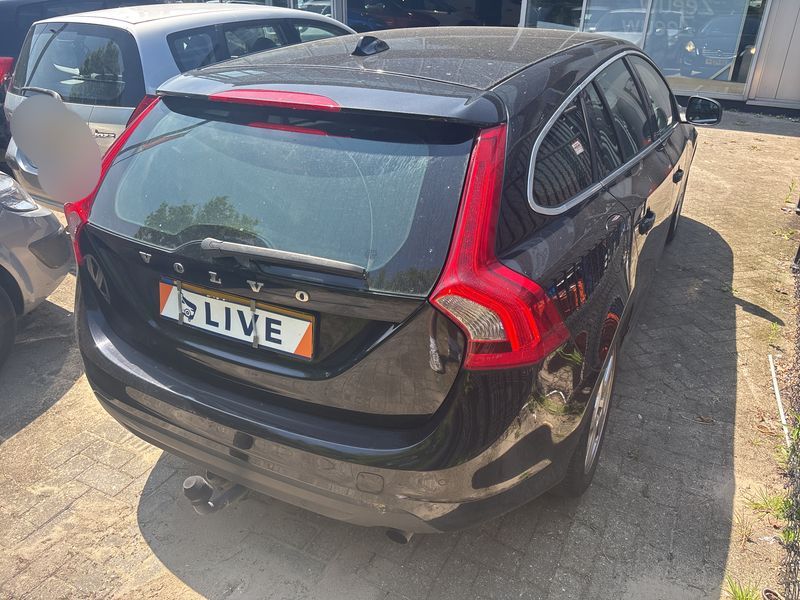 Volvo V60 1.6 T4 Momentum — zdjęcie 5