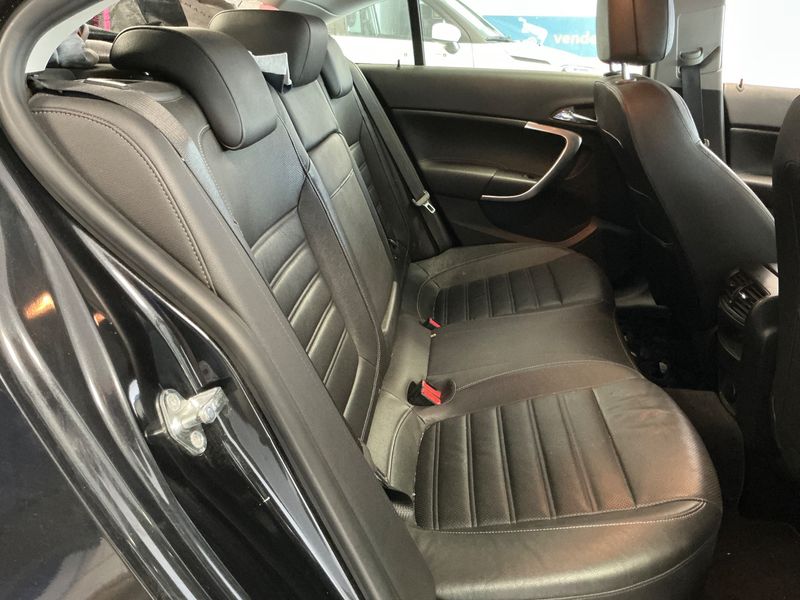 Opel Insignia 2.0 CDTI Business Innovation — zdjęcie 14