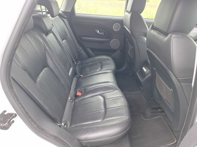 Land Rover Evoque 2.0 Td4 SE — zdjęcie 14