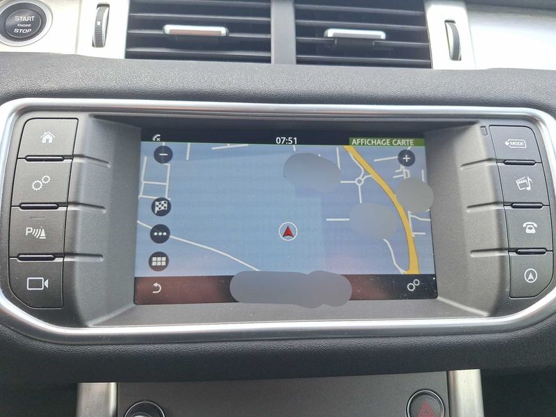 Land Rover Evoque 2.0 Td4 SE — zdjęcie 13