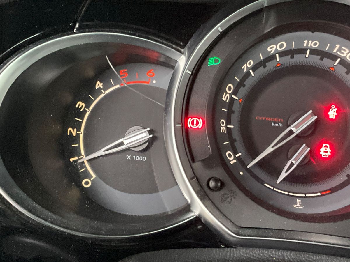 Citroen DS3 2015 — photo 33