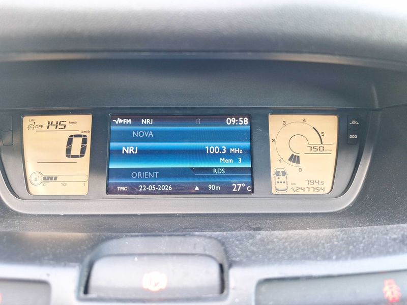 Citroen C4 Grand Picasso 1.6 HDi Rossignol — zdjęcie 12