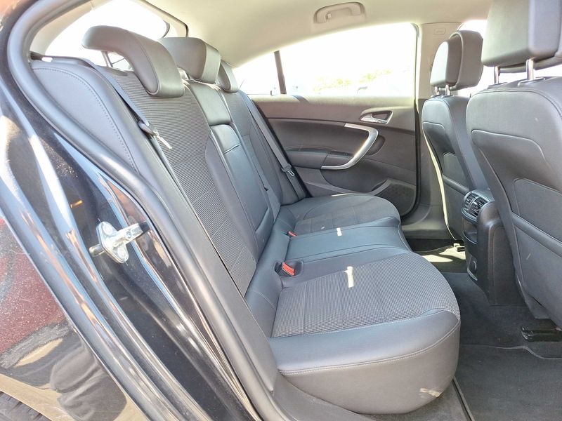 Opel Insignia 2.0 CDTI Connect Pack — zdjęcie 14