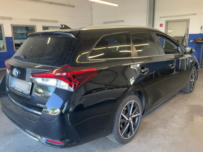 Toyota Auris Touring Sports 1.8 Hybrid Edition-S+ — zdjęcie 6