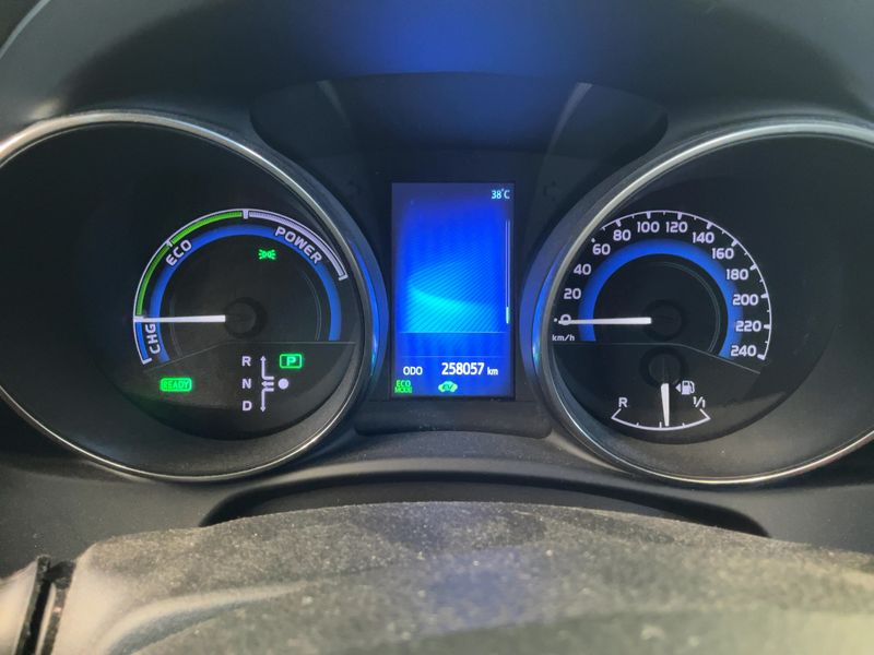 Toyota Auris Touring Sports 1.8 Hybrid Edition-S+ — zdjęcie 13