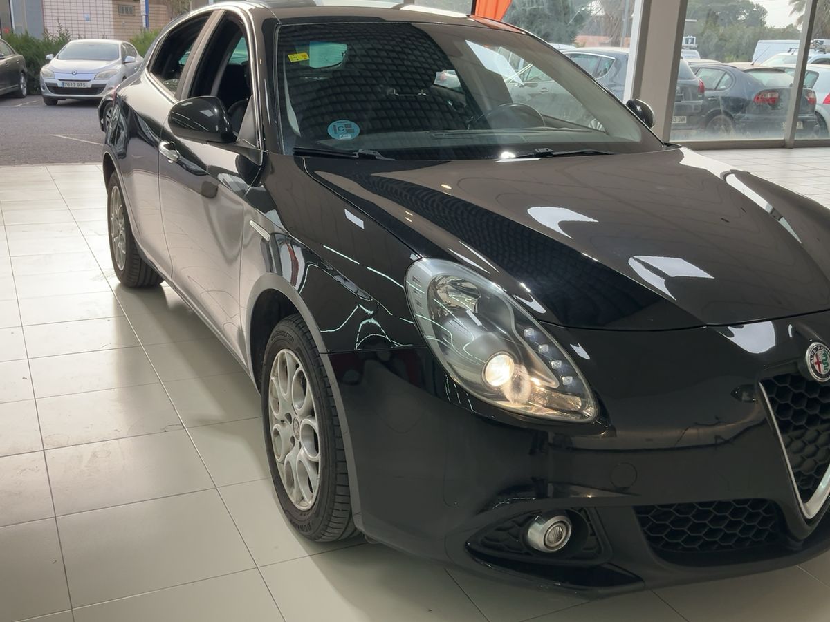 Alfa Romeo 2016 — photo 13