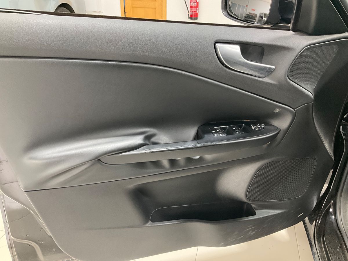 Alfa Romeo 2016 — photo 42
