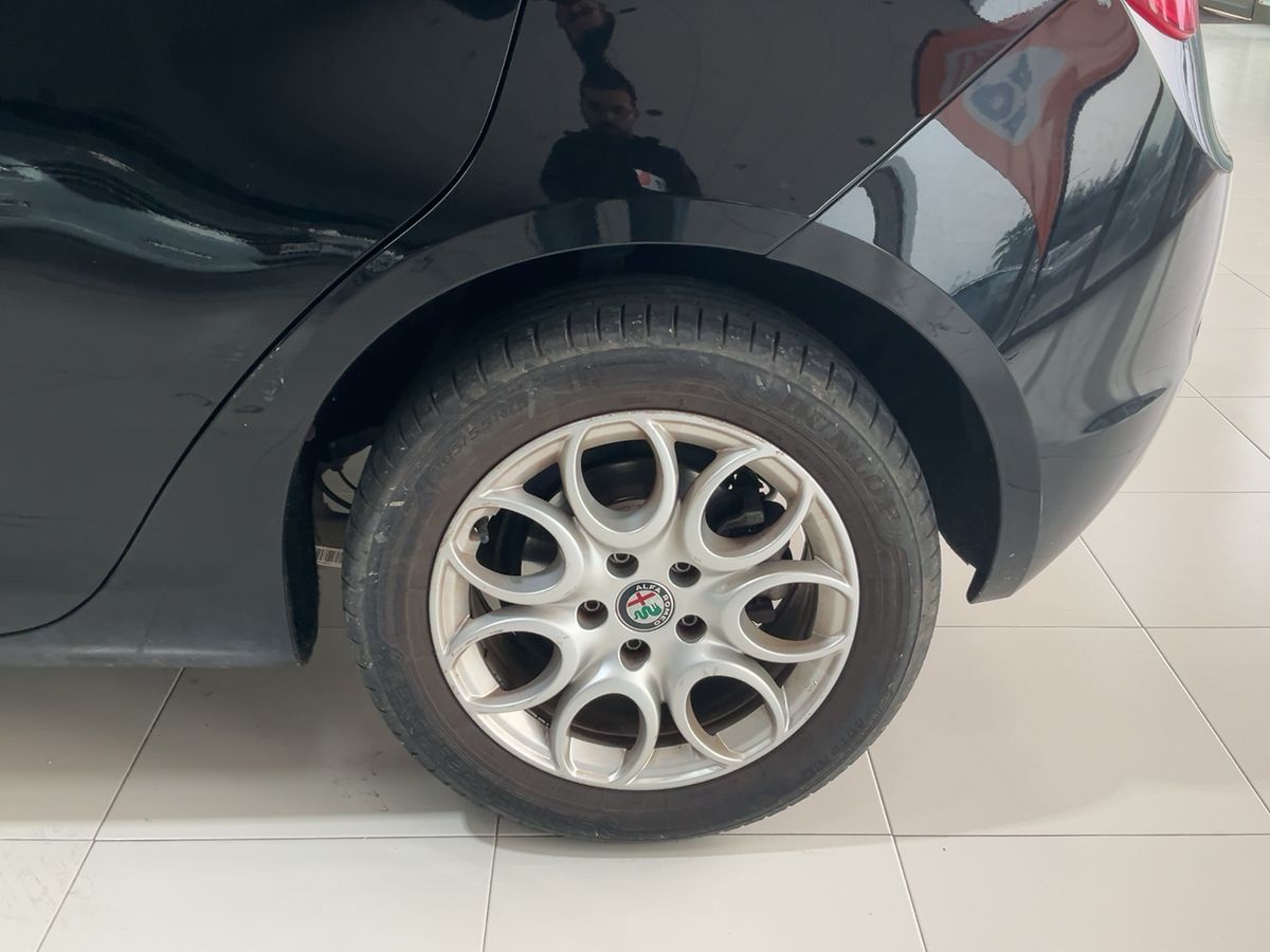 Alfa Romeo 2016 — photo 6