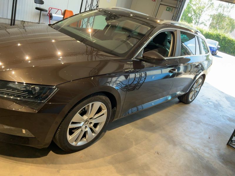 Skoda Superb 2.0 TDI Style 4x4 — zdjęcie 2