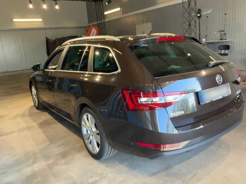 Skoda Superb 2.0 TDI Style 4x4 — zdjęcie 3
