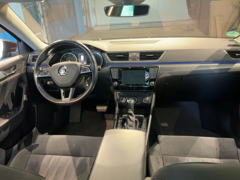 Skoda Superb 2.0 TDI Style 4x4 — zdjęcie 12