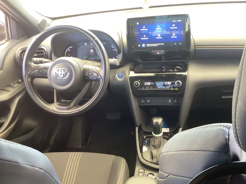 Toyota Yaris Cross 1.5 Hybrid AWD-i Adventure — zdjęcie 12