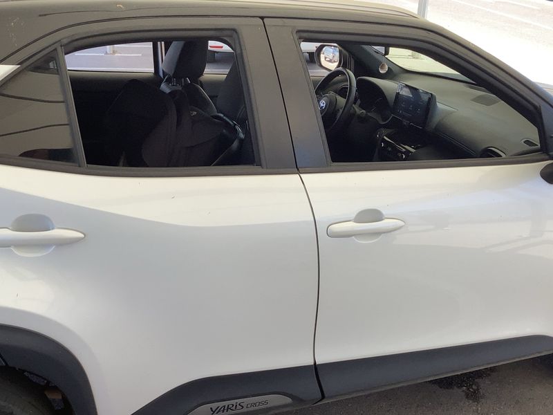 Toyota Yaris Cross 1.5 Hybrid AWD-i Adventure — zdjęcie 7
