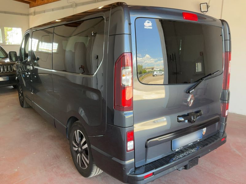 Renault Trafic 2.0 BLUE dCi L2H1 Grand SpaceClass — zdjęcie 3