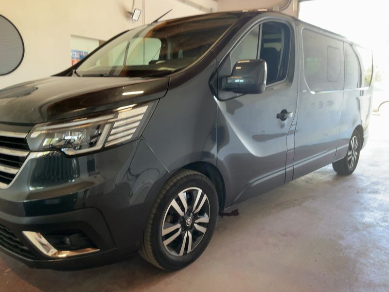 Renault Trafic 2.0 BLUE dCi L2H1 Grand SpaceClass — zdjęcie 2