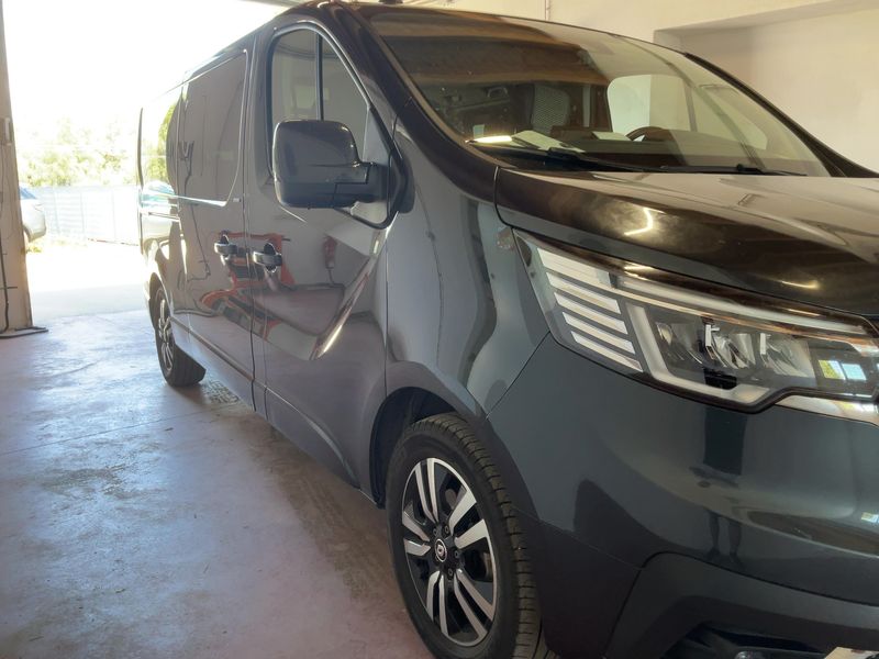 Renault Trafic 2.0 BLUE dCi L2H1 Grand SpaceClass — zdjęcie 8