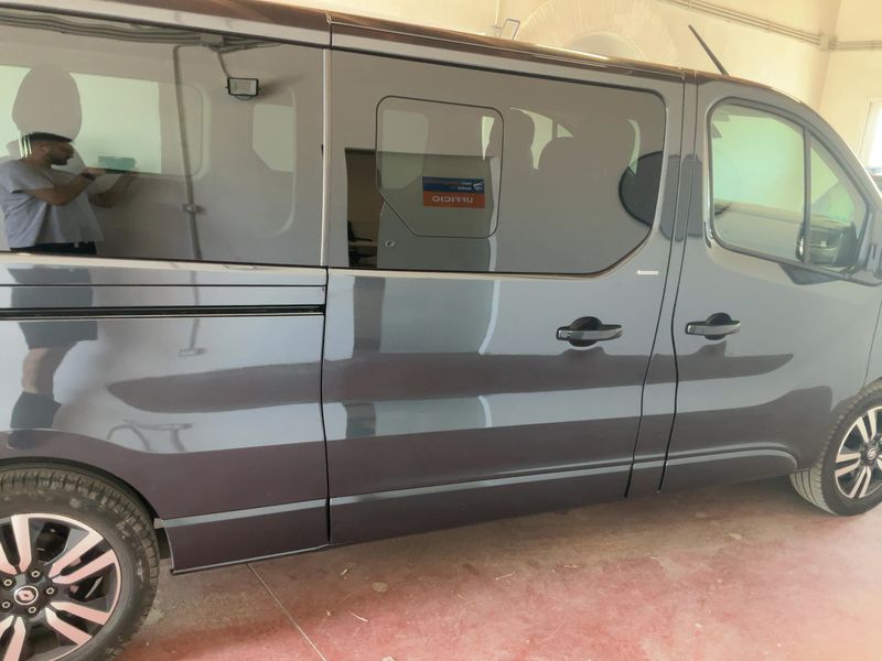 Renault Trafic 2.0 BLUE dCi L2H1 Grand SpaceClass — zdjęcie 7
