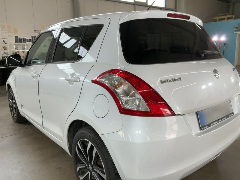 Suzuki Swift 1.2 X-TRA — zdjęcie 3