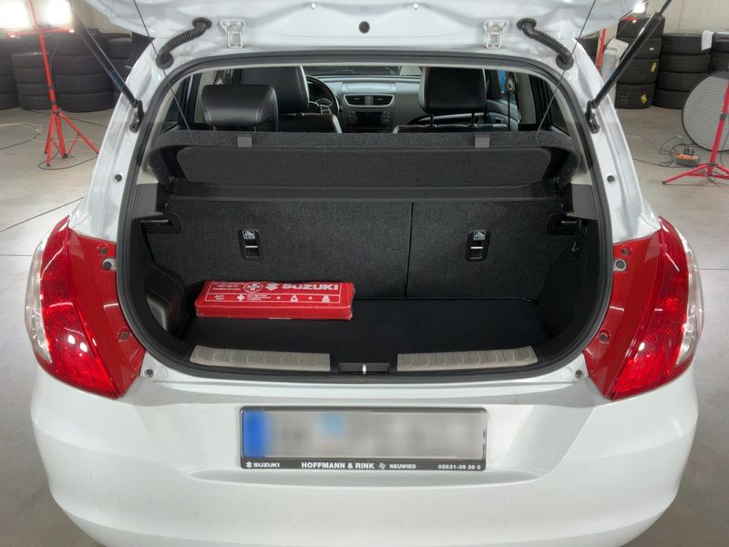 Suzuki Swift 1.2 X-TRA — zdjęcie 10