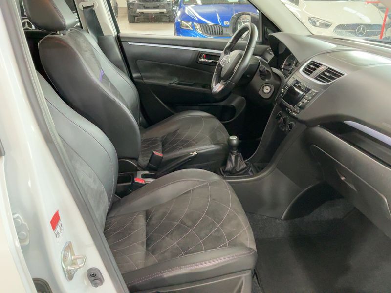 Suzuki Swift 1.2 X-TRA — zdjęcie 11