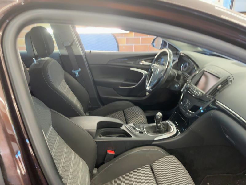 Opel Insignia Sports Tourer 2.0 CDTI Innovation — zdjęcie 11