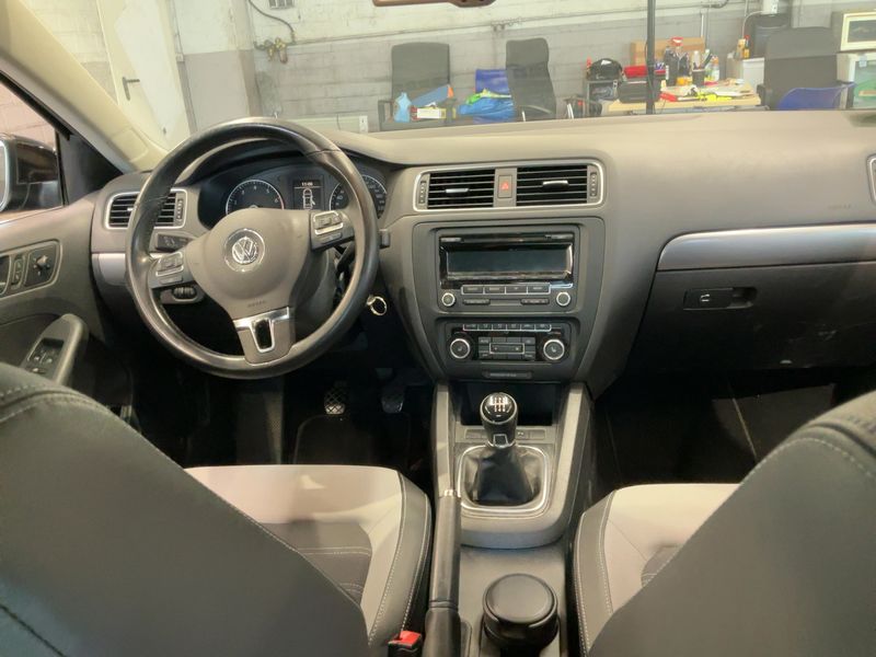 Volkswagen Jetta 1.4 TSI Highline 2012 – снимка 18