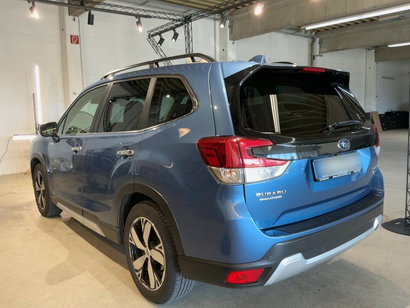 Subaru Forester 2.0 Mild-Hybrid Platinum — zdjęcie 3