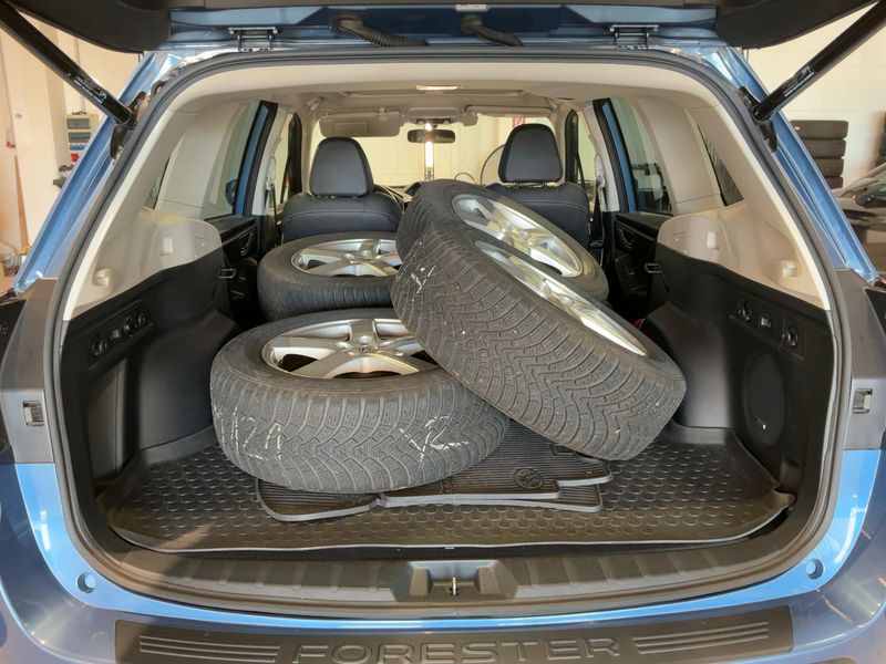 Subaru Forester 2.0 Mild-Hybrid Platinum — zdjęcie 10