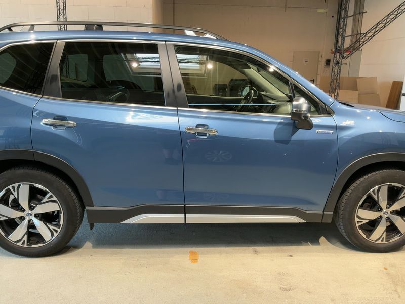 Subaru Forester 2.0 Mild-Hybrid Platinum — zdjęcie 7