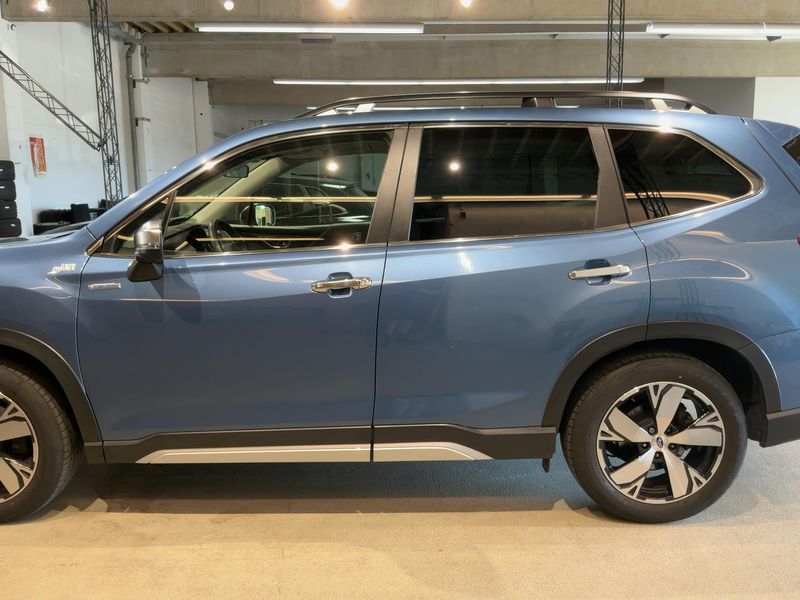Subaru Forester 2.0 Mild-Hybrid Platinum — zdjęcie 4