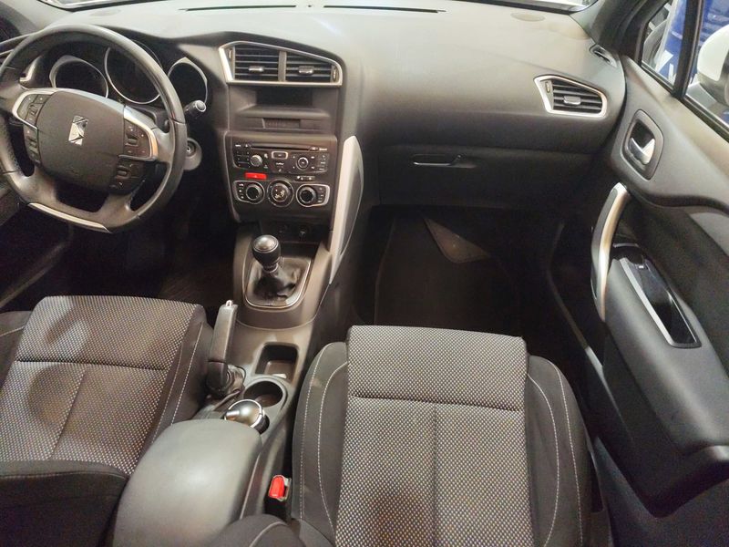 Citroen DS4 1.6 HDi Design — zdjęcie 11
