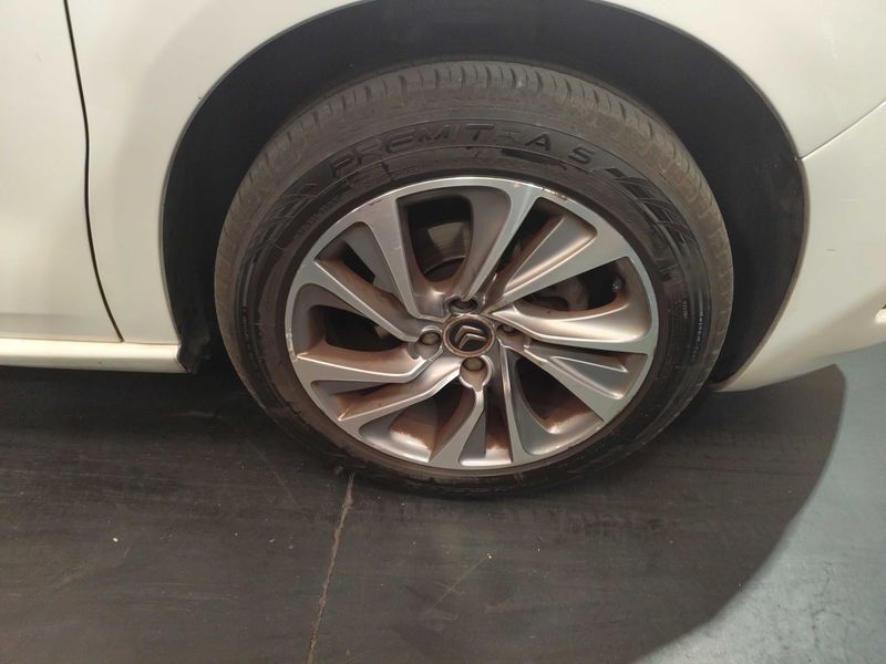 Citroen DS4 1.6 HDi Design — zdjęcie 14