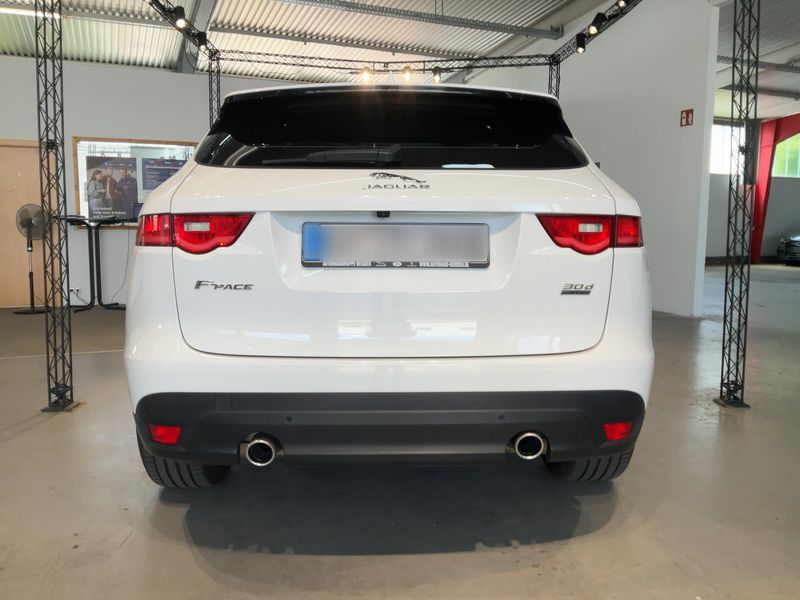 Jaguar F-Pace 30d Prestige AWD — zdjęcie 5