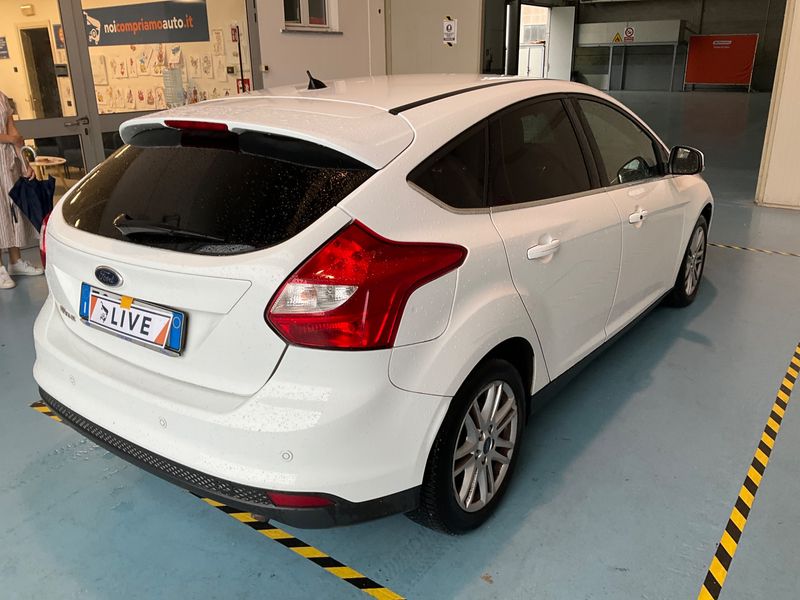 Ford Focus 1.6 LPG Titanium 2013 – снимка 2
