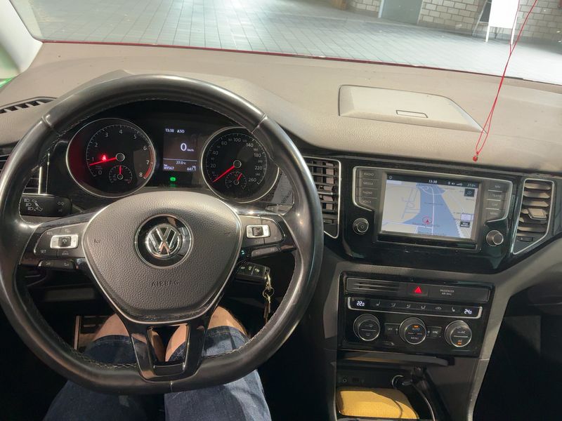 Volkswagen Golf VII Sportsvan 1.2 TSI Sound BlueMotion Tech — zdjęcie 12