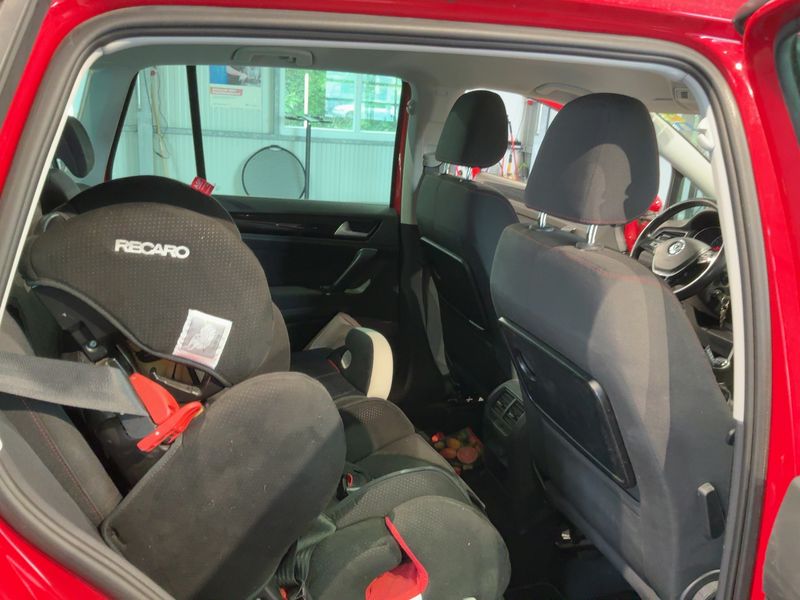 Volkswagen Golf VII Sportsvan 1.2 TSI Sound BlueMotion Tech — zdjęcie 14