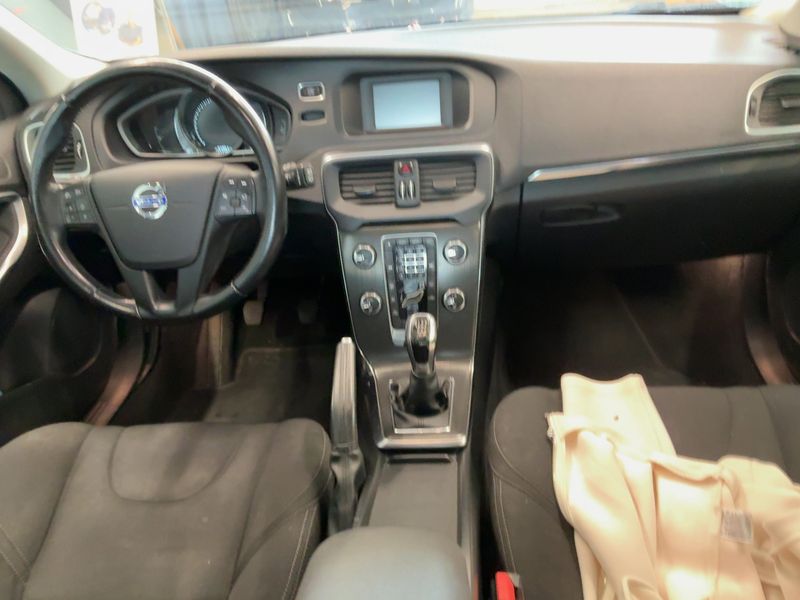 Volvo V40 1.6 D2 You! 2014 – снимка 18