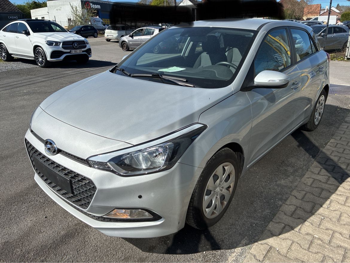 Hyundai i20 2017 — photo 1