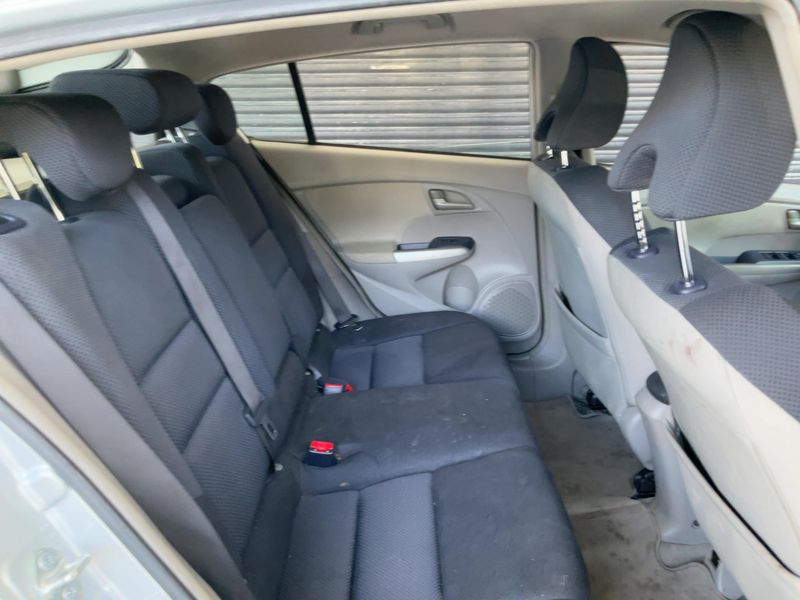 Honda Insight 1.3 Hybrid Executive — zdjęcie 14