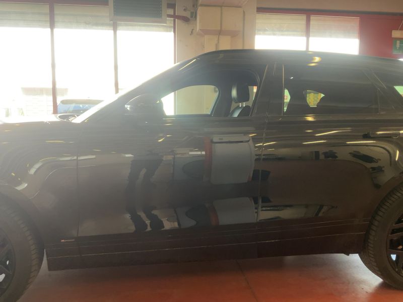 Land Rover Range Rover Velar 2.0 Diesel S R-Dynamic — zdjęcie 4