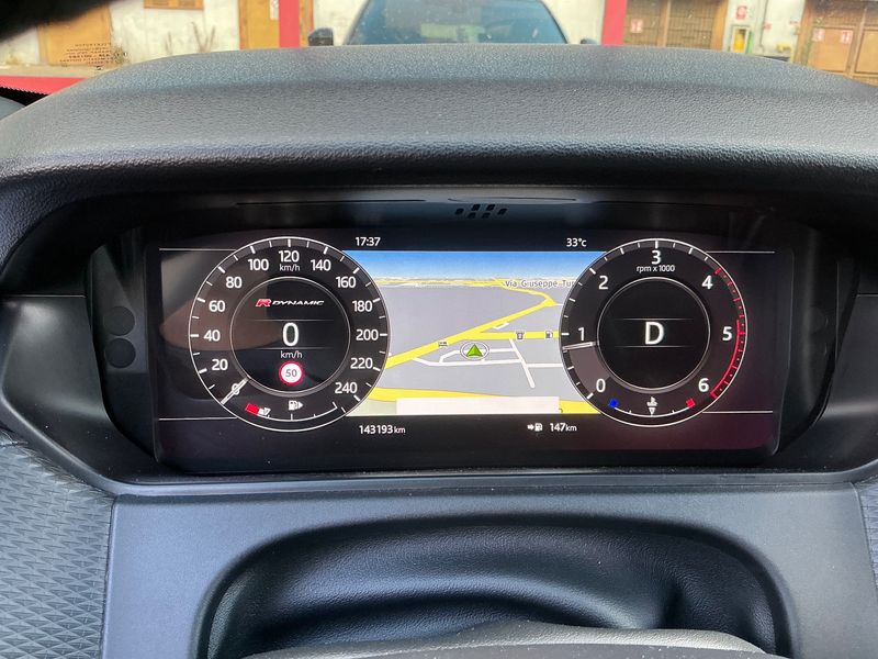 Land Rover Range Rover Velar 2.0 Diesel S R-Dynamic — zdjęcie 13