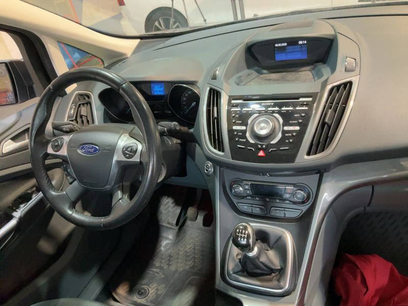 Ford Grand C-Max 1.0 EcoBoost Titanium — zdjęcie 12