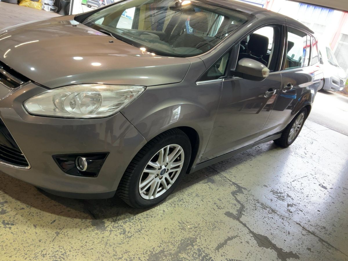 Ford Grand d'occasion